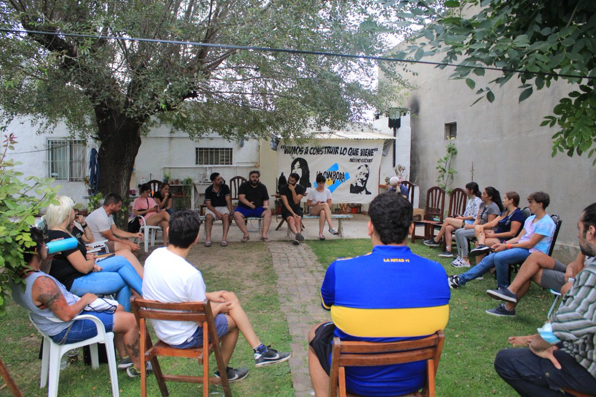 ✌️ Crecer para sumar

💬 "No hay fórmulas mágicas para que nunca más el poder oprima a los humildes de nuestra patria. Lo que nosotros tenemos que hacer es seguir consolidando un espacio que nos permita acumular la fuerza necesaria para cambiar esa realidad."