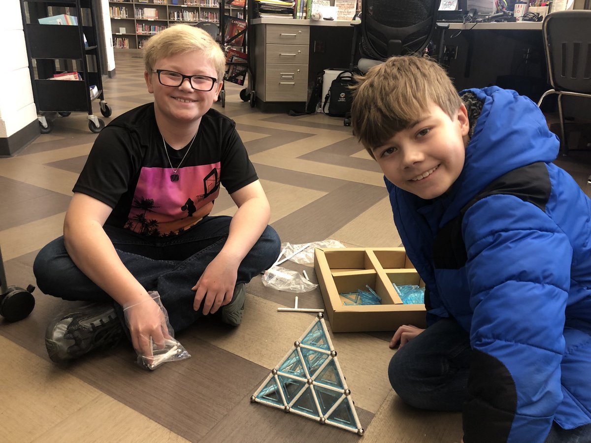 “This is the coolest thing I’ve ever made with magnets!!!” @SycamoreElemen1 <a href="/TCBOE/">Talladega Co Schools</a> #limitless #LeadingTheWay @MrsShellsClass