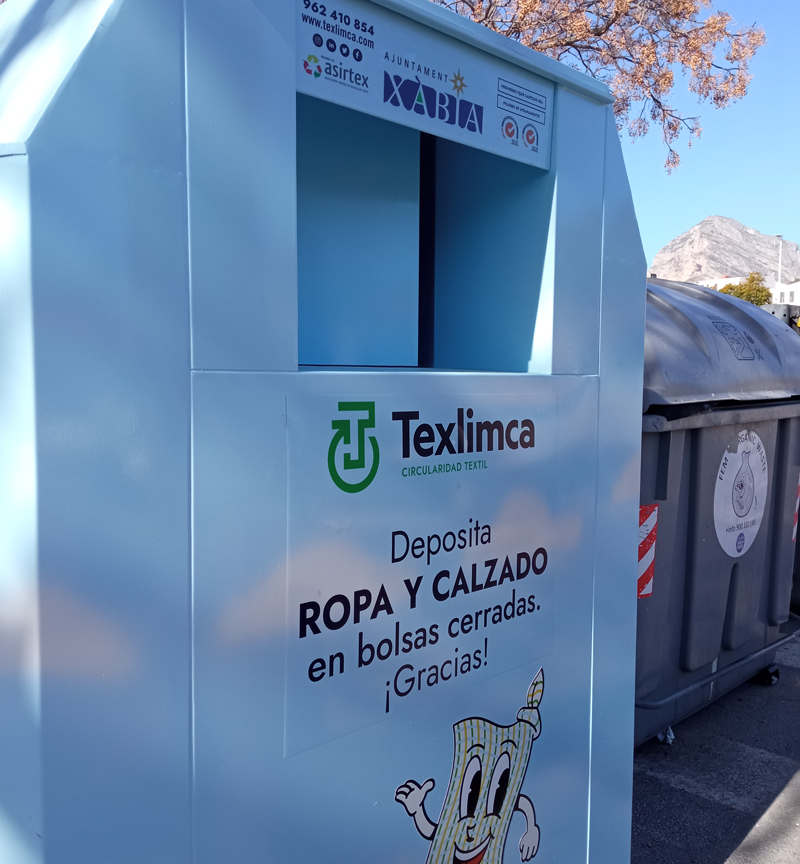 xabiaaldia's tweet photo. @Texlimca  recogerá la ropa usada en #Xàbia, por @clopezsor 
https://t.co/hlYo8laBGJ https://t.co/CnV8FuxOIy