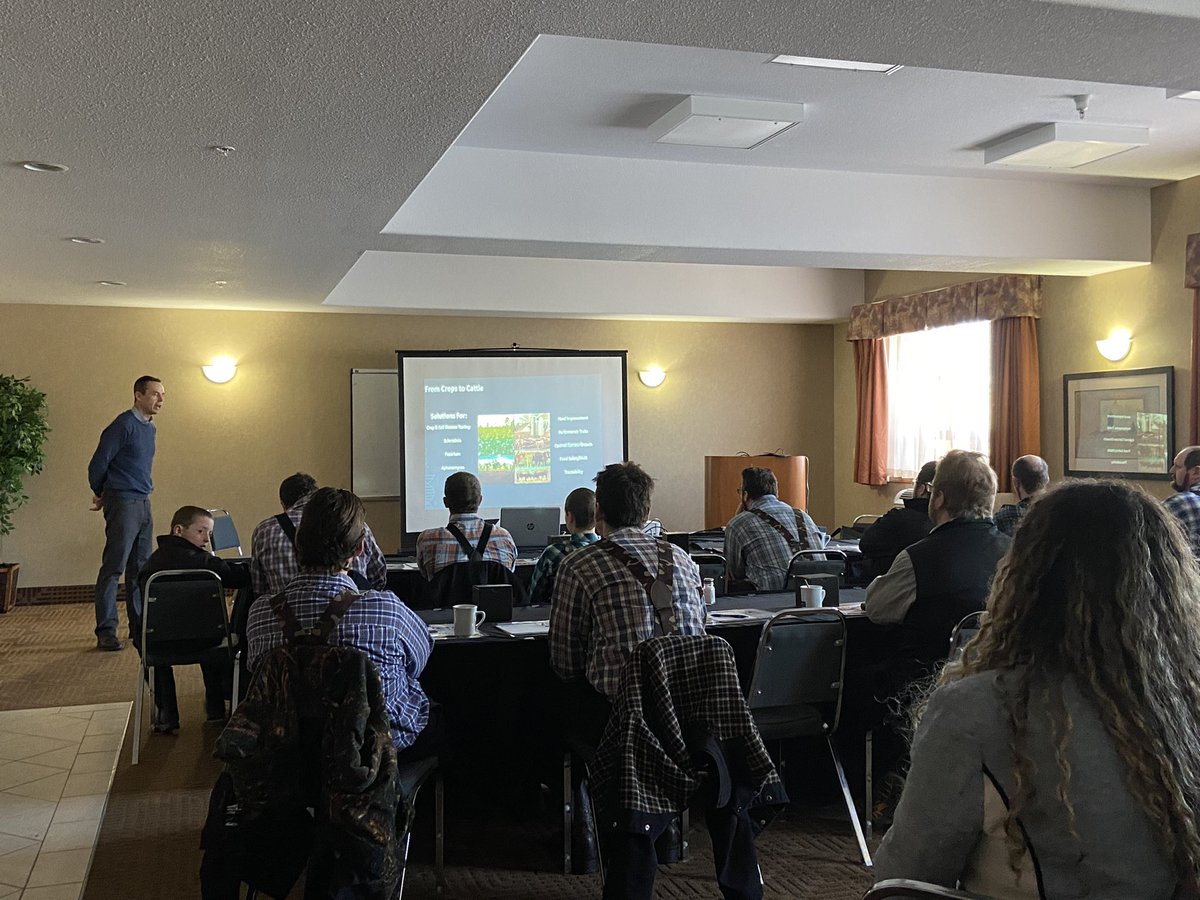 QuantumGenetix's tweet photo. Happy #CdnAgDay - some of our team are in Stettler today talking with @ProvetaNutriti1 about Q•lact and our beef testing! 
#genomicssimplified #beef #dairy #genetics @dna4ag https://t.co/zJ7CJP9O4S