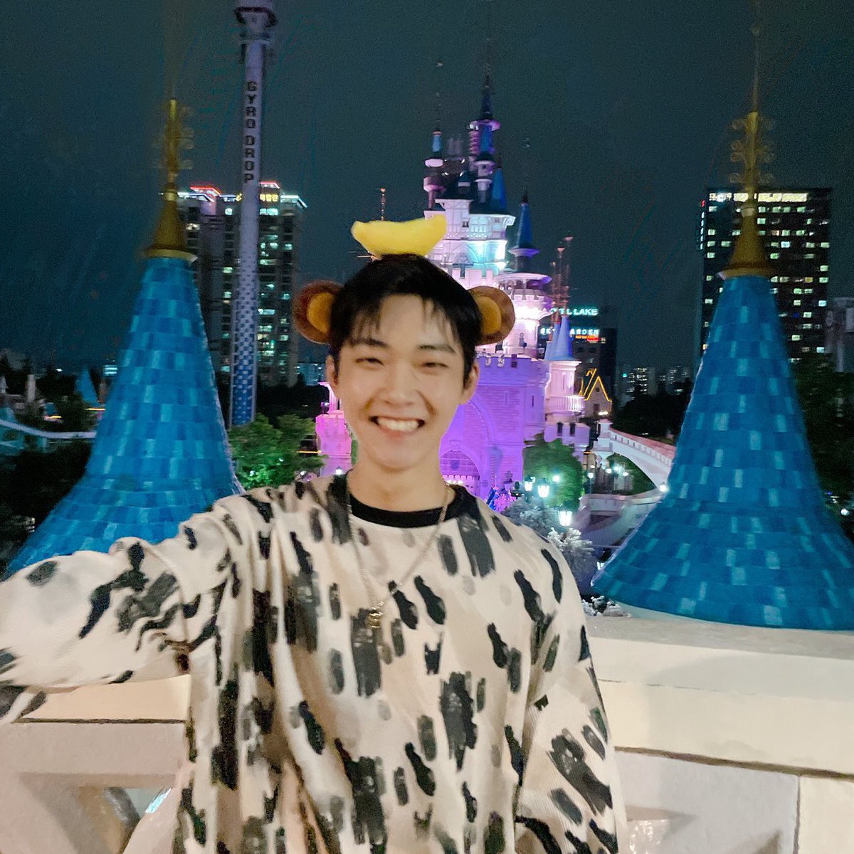 formoonlight_'s tweet image. HBD ❤️