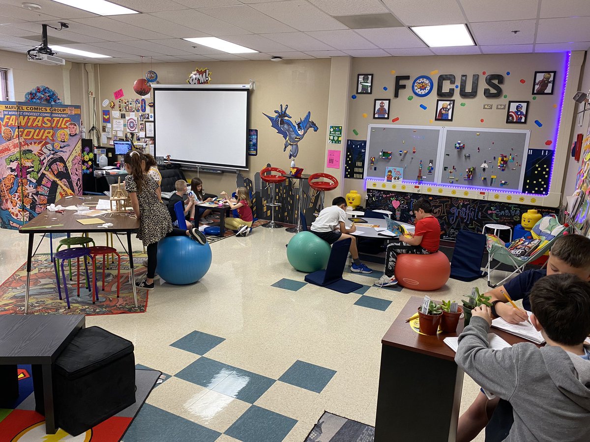 lacygreco3's tweet image. My favorite sight to see: #BlendingLearning! All things da Vinci! STEM, creative &amp;amp; critical thinking, observations, note-taking, SCAMPER @IanAByrd, collaboration, &amp;amp; challenge! @mcnairan3 @nisd @NISDGTAA @NISDLeonSprings @graciemespinoz4 #GrecoSquad