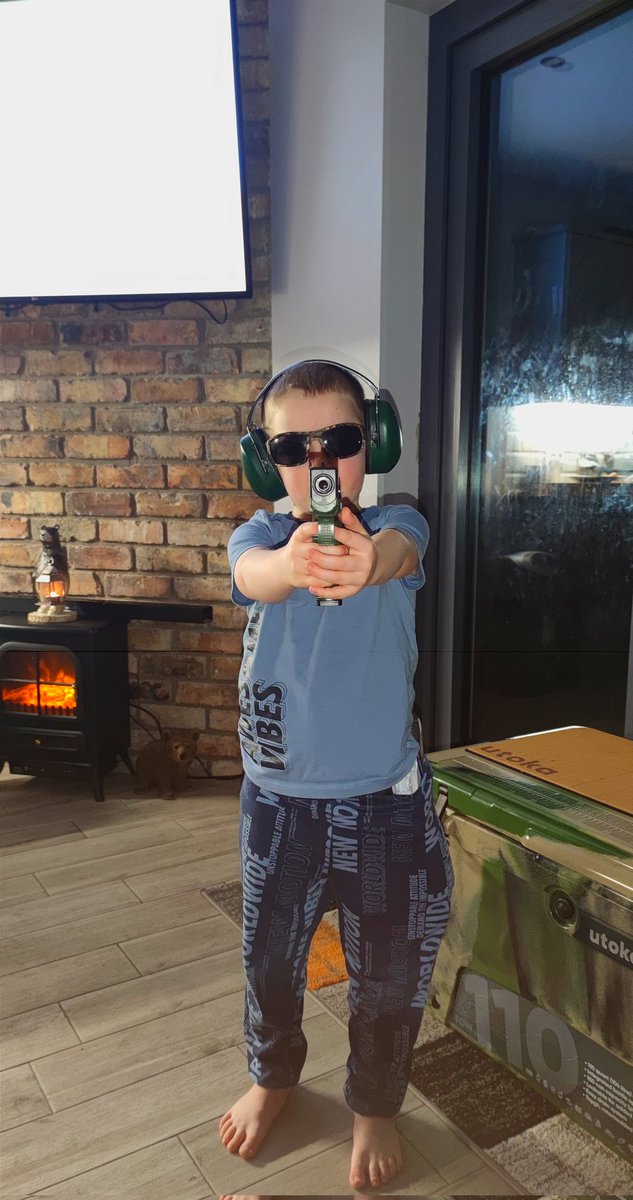 Getting ready for the Ruskies.......just in case they head for #Belfast 
#UkraineRussiaCrisis #Ukrain