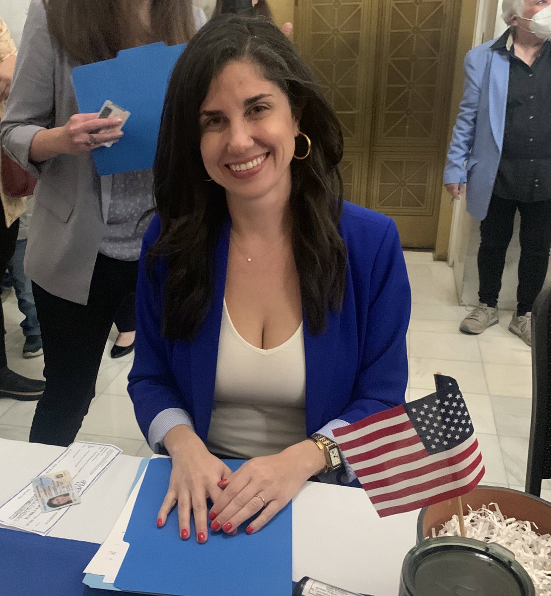 ArkDems's tweet photo. Watch out, Fayetteville! Superstar @NicoleClowneyAR is filing to run for re-election to the State House today, and we could not be more grateful to have a fighter like her on our ticket! https://t.co/mT5WtE0zX5