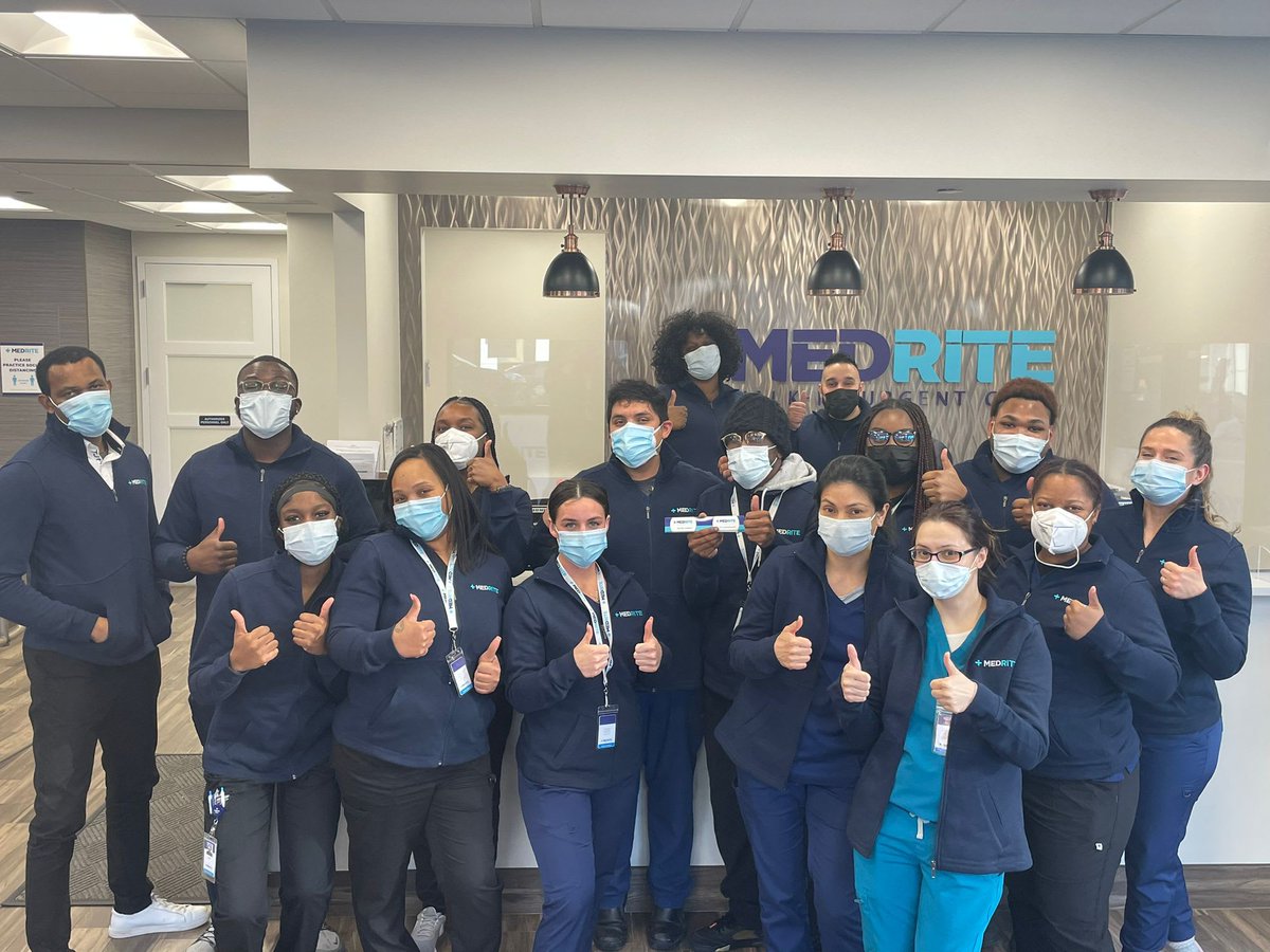 MedRite's tweet photo. Our incredible team at our Park Slope location loves their brand new MedRite jackets! We are so proud of them and commend their ongoing teamwork! 💙💙💙
#MedRite #stfb #savetimefeelbetter #teamwork #urgent #urgentcare #parkslope #brooklyn #NYC https://t.co/WMW952oyC7