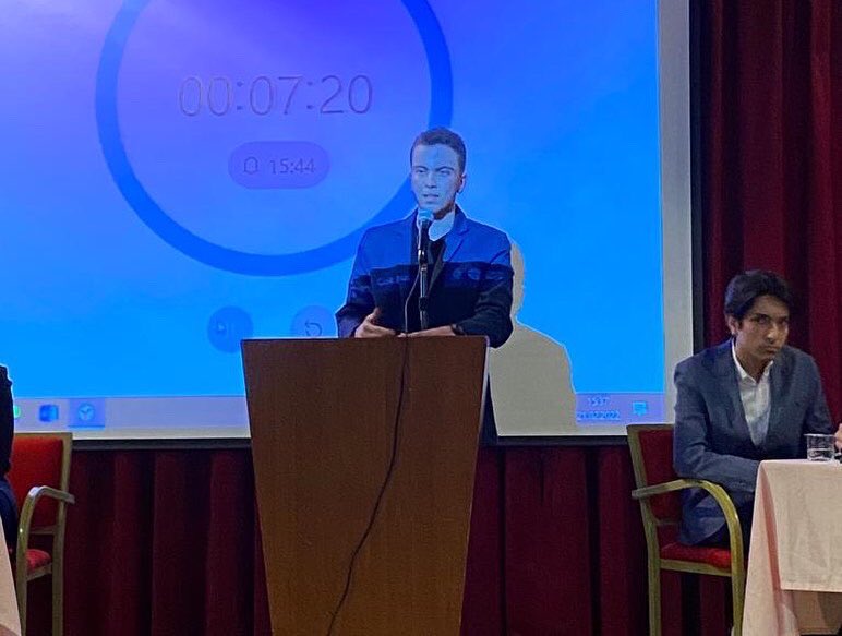 bahcesehirant's tweet photo. Kampüsümüz lise öğrencileri arasında düzenlenen münazara etkinliğinin ilk etabı gerçekleşti. 11.sınıf öğrencilerimizin kıyasıya yarıştığı bu etkinliğin kazananı, 11-C sınıfı öğrencileri oldu. 
Katılan öğrencilerimizi tebrik ediyoruz. https://t.co/Zr7hZWVrMH