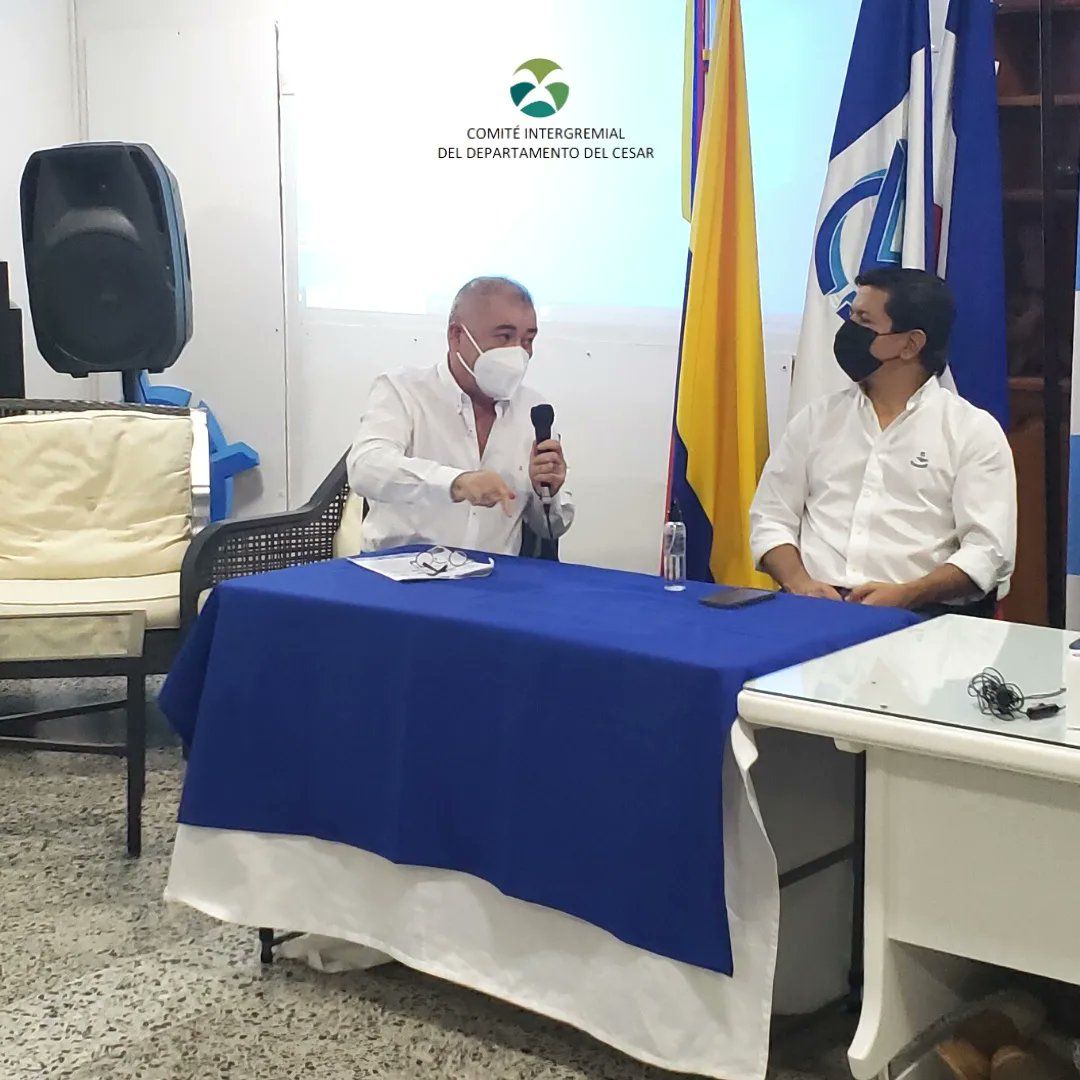 Co_Inter_Cesar's tweet photo. El día de hoy se llevo a cabo, en horas de la mañana una rueda de prensa sobre el Foro Académico ¿Qué proponen para el Cesar?
Invitamos a la comunidad y empresarios de la región a conocer de primera mano las propuestas de los candidatos al Congreso de la República. https://t.co/Se1Nyi1Jq1