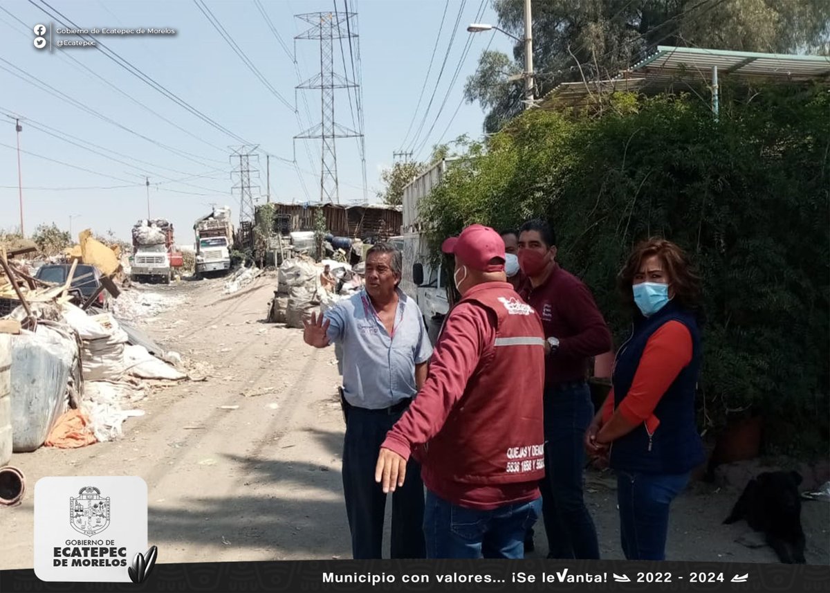 Acudimos a calle Necaxa y Las Torres, col. San Pedro Xalostoc, para notificar a los dueños de camiones de basura, a fin de que los retiren de la vía pública para evitar que sigan generando espacios de inseguridad y contaminación. #Ecatepec, un #MunicipioConValores