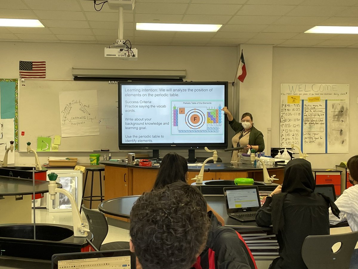 DVISD_EdTech's tweet photo. The #EdTech team learned from the model lessons delivered by the awesome @dvisd_dvhs #teachers as part of the @Seidlitz_Ed #coaching cycle. We’re #DVProud of our teachers! @adrianmendozaed @DVISD_LITERACY @DVISD_Science https://t.co/m7wgmTnPez