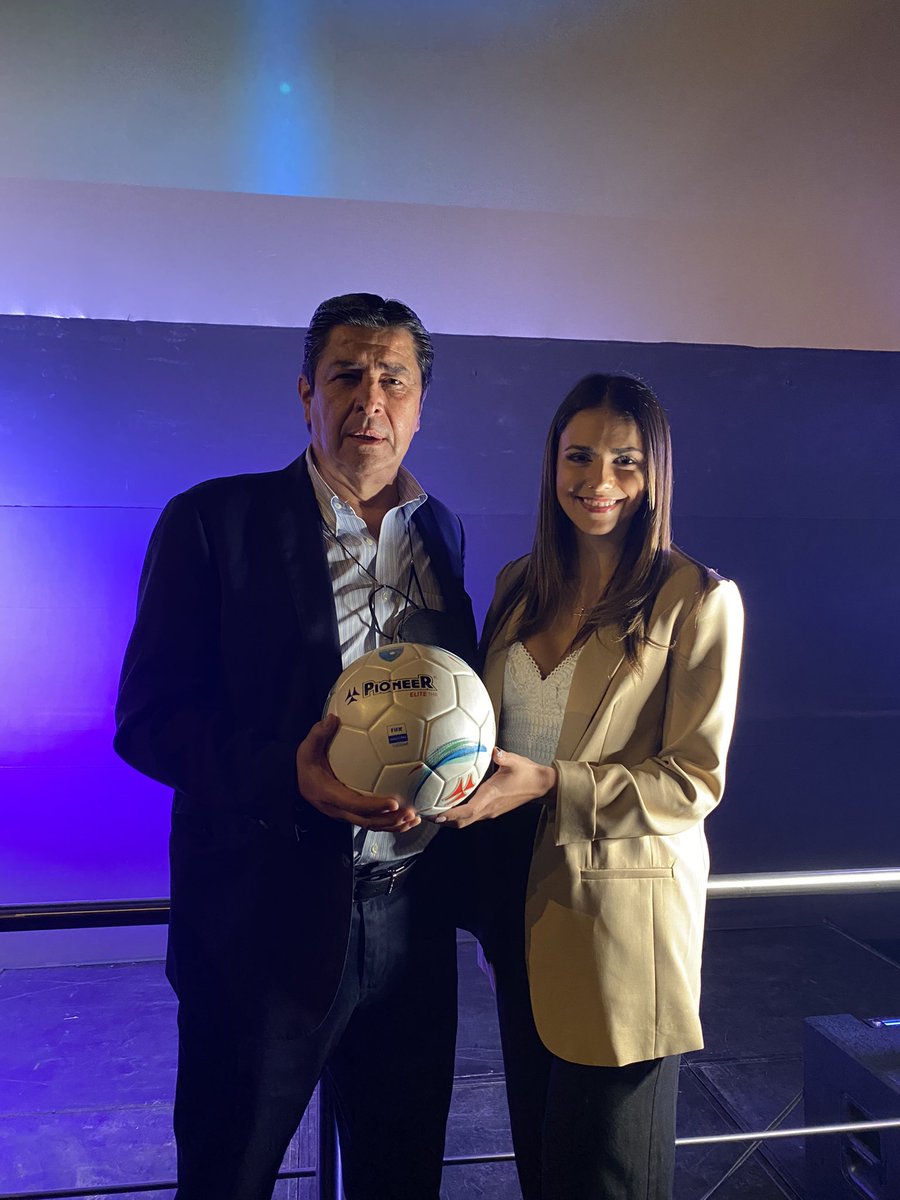 Esta es la pelota que va a estar al fondo de la red del arco de todas las selecciones rivales de Guatemala. O sea, el nuevo balón oficial de las Selecciones Nacionales ⚽️ 🇬🇹