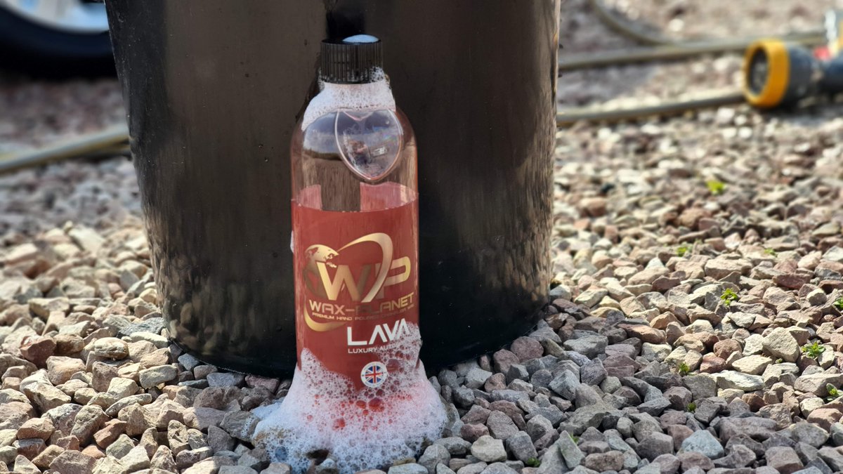 CountyDetailing's tweet photo. Wax Planet Lava is just a plain, luxury shampoo, with fantastic lubricity and a great scent, for the perfect wash! #CarWashing #CarShampoo #BodyworkShampoo #WaxPlanet #PVDApproved
https://t.co/fnDPPJ1dmf https://t.co/XNTB6ywuNt
