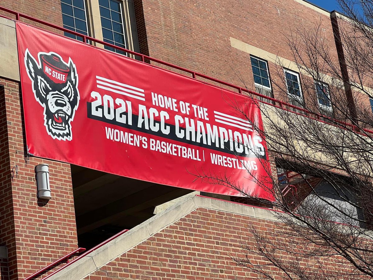 Love to see this banner outside of Reynolds! 

#ACCCHAMPS