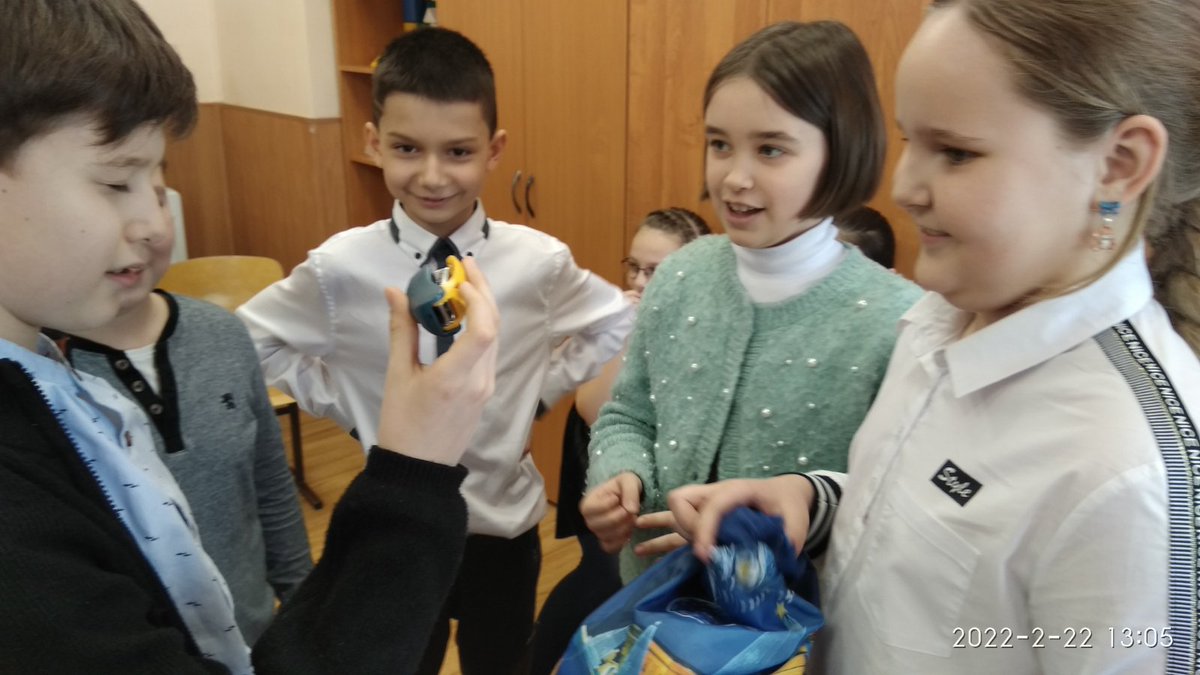 23 февраля - день воинской славы России, которую российские войска обрели на полях сражений. Сегодня  в #лицей_престиж прошли классные часы, квесты, викторины, спортивные мероприятия, посвященные этому празднику. Лицеисты отметили его дружно, показав свою эрудицию, сплоченность.