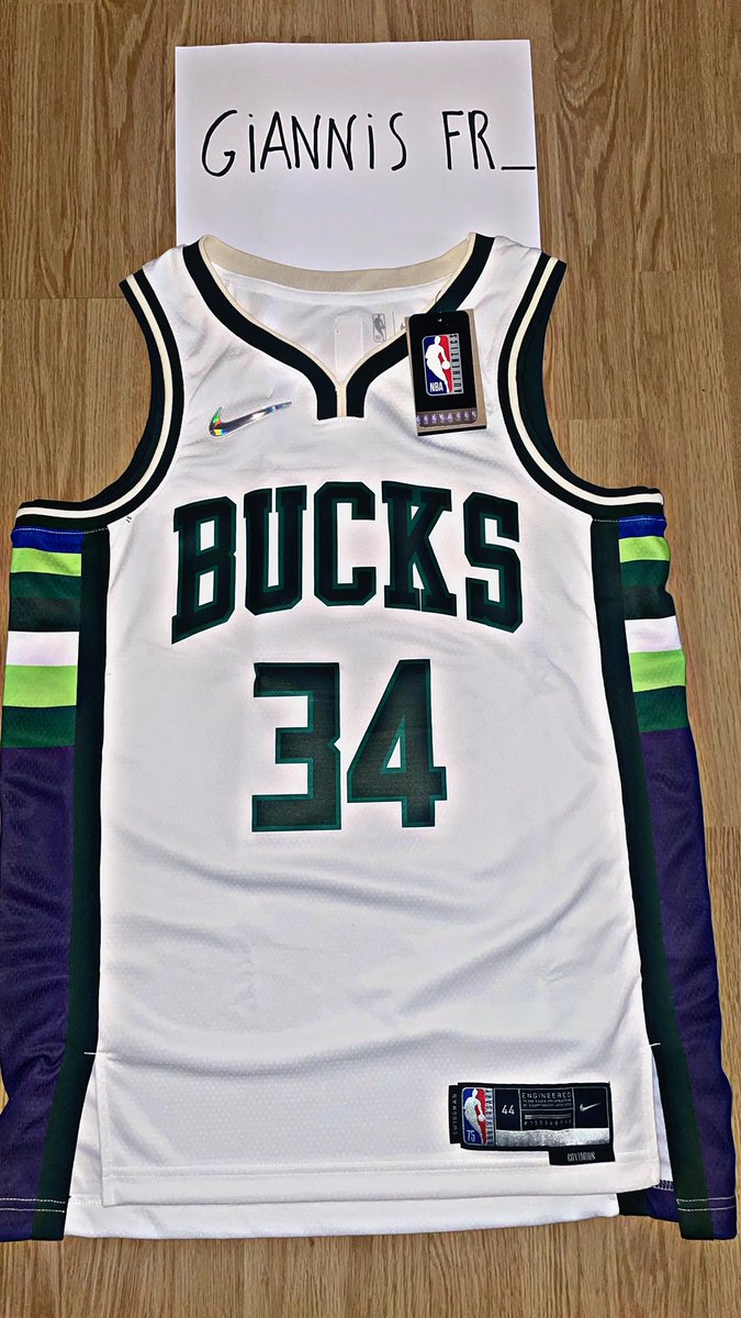 GiannisFR_'s tweet photo. ⚠️⚠️⚠️⚠️⚠️

Chose promise chose due!
Je vous fait gagner le maillot City Édition de Giannis Antetokounmpo pour vous remerciez d’être plus de 500 à me suivre.

Pour participer rien de plus simple on va rester dans les classiques, RT + follow @GiannisFR_

TAS le 𝟮𝟳/𝟬𝟮 𝟮𝟭𝗵 ⏰ https://t.co/OssLQOC67Y