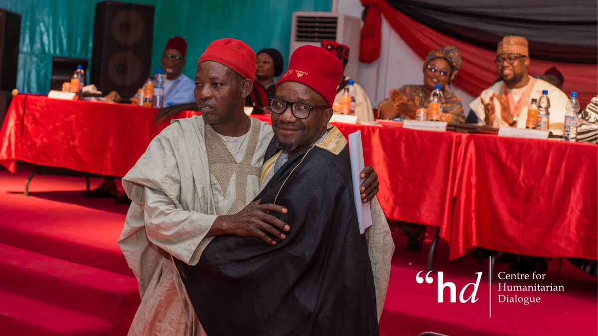 hdcentre's tweet photo. News! Today marks the signing of #TheNaturalResourcePeaceAgreement in Benue State #Nigeria brokered by the HD Centre. A huge credit to the 22 #Agatu clans for their commitment to end intercommunal violence over #water and #land. Read the press release: https://t.co/fV3eCfxvcf https://t.co/3MHe59I6Ni