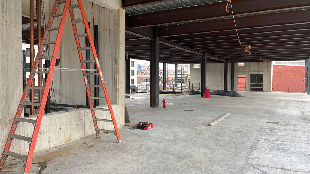 STARFinancial's tweet photo. It's hard to believe that this was little more than a hole in the ground a year ago. Construction is really coming along at the site of our new HQ in Fort Wayne. #STARonMain https://t.co/9sepX3BXJE