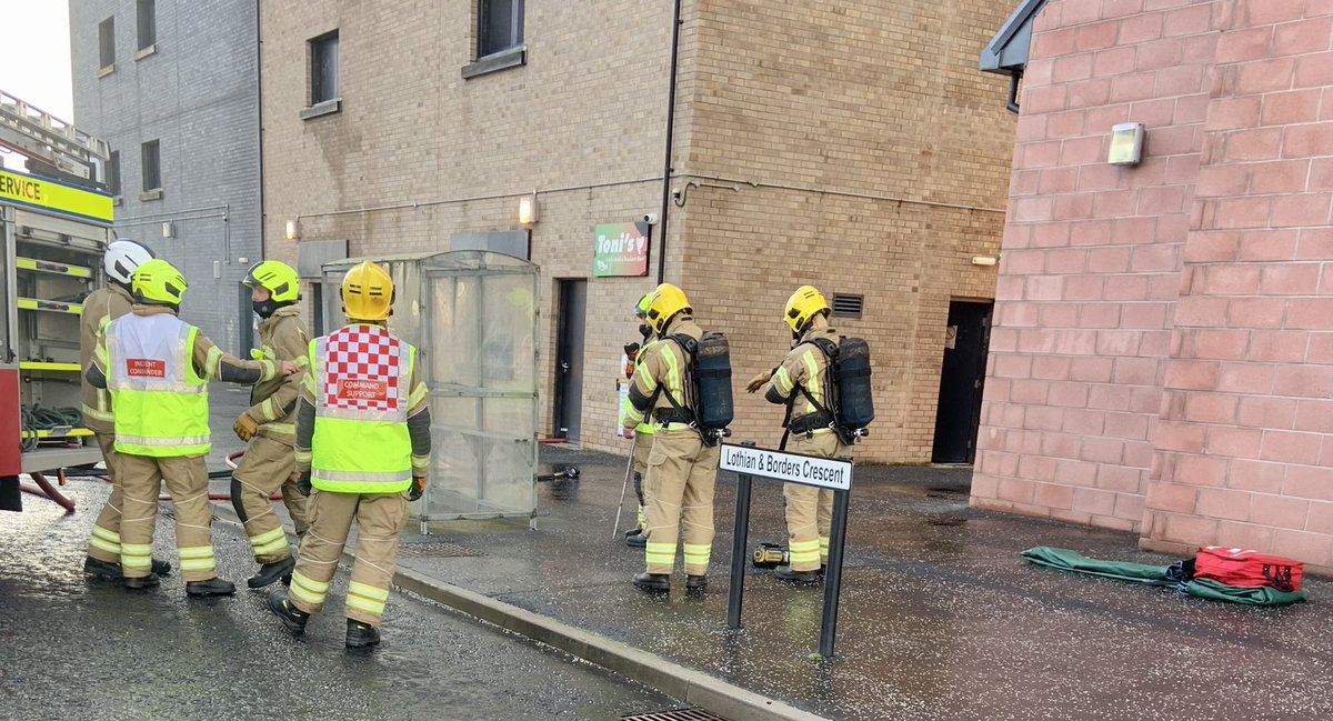 DavieMurdoch's tweet photo. Great to see our @scotfire_glasgo Crew Commaders on their ICL1 course. Thanks to our local training team, @scotfire_nlan & National Training team for facilitating. All the best for the assessments….it’s ok I won’t hang over your shoulder for these! 🚒#ffsafety https://t.co/XnvxxddUgw