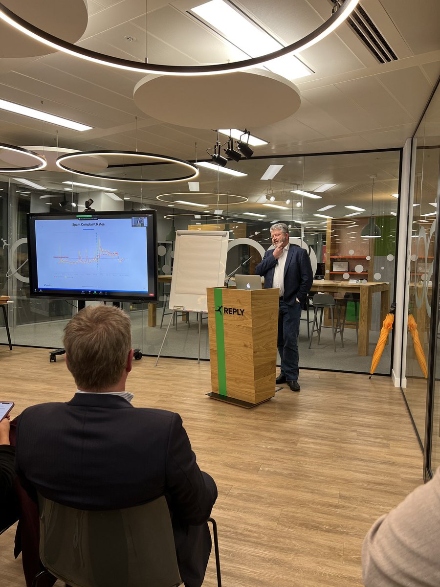 Some fascinating insights offered up by Guy Hanson of <a href="/TrustValidity/">Validity</a> 

Unsubscribe rate going up after the Black Friday sales, but also in the first few weeks of January!

Food for thought for email marketers planning their strategy for 2022/2023 

#PardotLondon