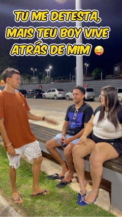 Me detesta, mais eu pego o boy dela 🤣#nosanos90 #RealidadeVsDorama #viumgatinho #AparênciaNãoImporta #deolhonacasa  s.kw.ai/p/h6GgoBeb