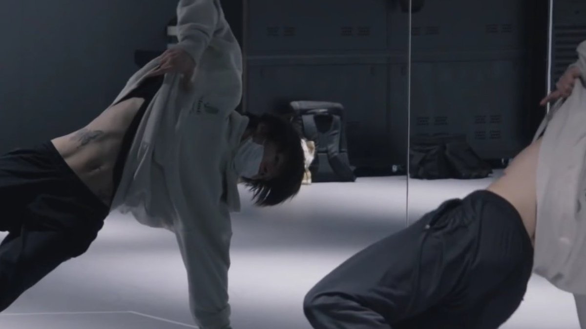 thinking about yuta (@nayuthinker) on Twitter photo 