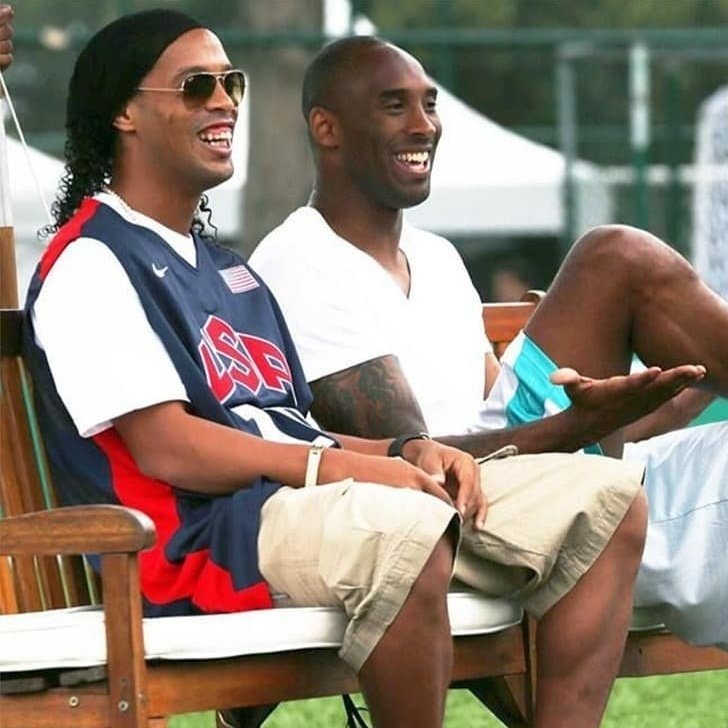 AustinReavesBR's tweet photo. 🚨 THREAD 🚨

🏀 JOGADORES DA NBA E QUEM ELES SERIAM NO MUNDO DO FUTEBOL ⚽️

➡️ Algumas comparações são mais sérias e outras são mais de palhaçada, não leva pro coração, beleza?

🗣️ E comenta aí sua sugestão também, bora!

Like + RT = ❤️ https://t.co/u18vTP9GOn