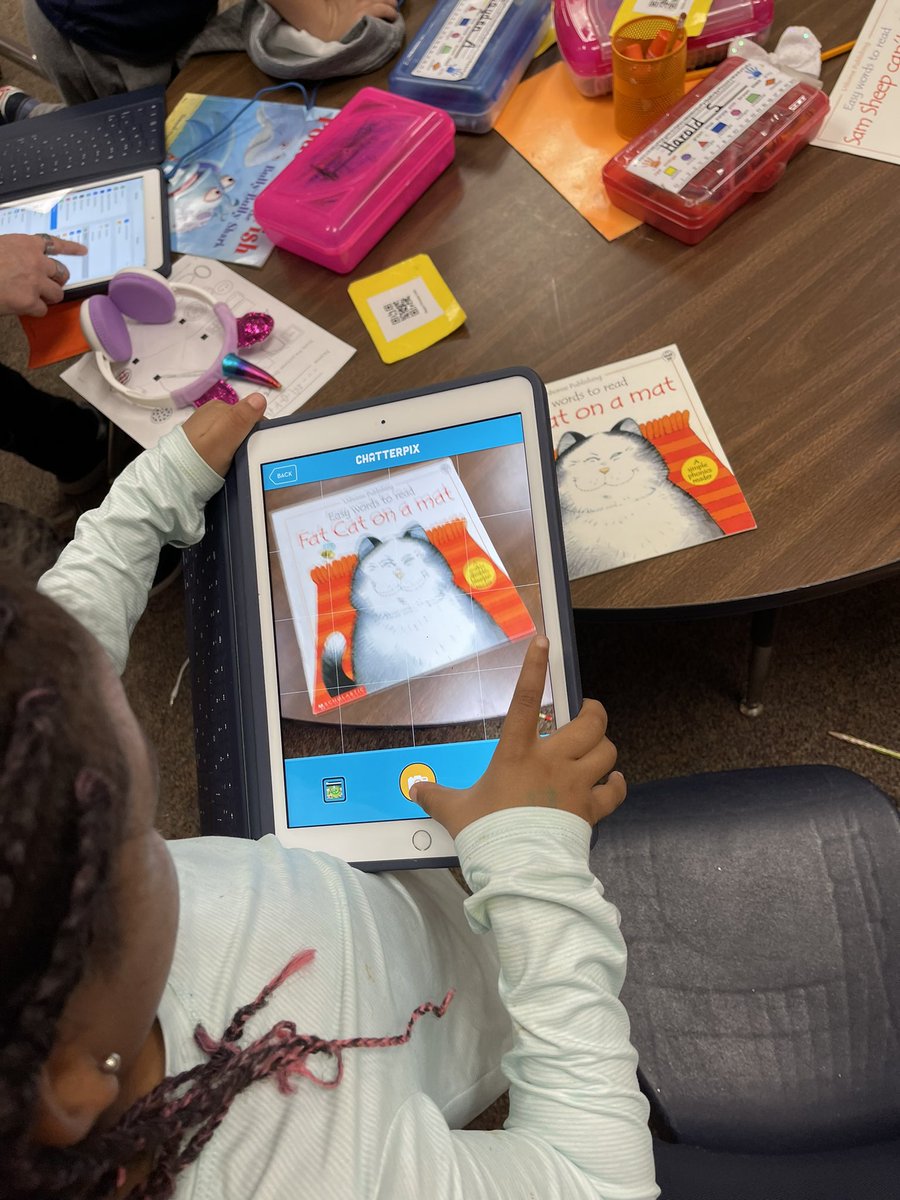 Thanks Mrs.Feck for all your help. Look at these Kinder students learning Chatterpix! Look at these creators! <a href="/techwithfeck/">Jennifer Feck</a> <a href="/kaysantarita/">Kay Scott</a>