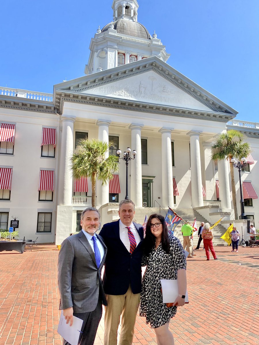 Discussing expanding ultra fast fiber through State of Florida broadband office with <a href="/SarahHardin/">Sarah Hardin</a> and Stacy Hale.   <a href="/Windstream/">Windstream</a> is ready to partner and bring rural communities this essential service.  #kinetic #fiber