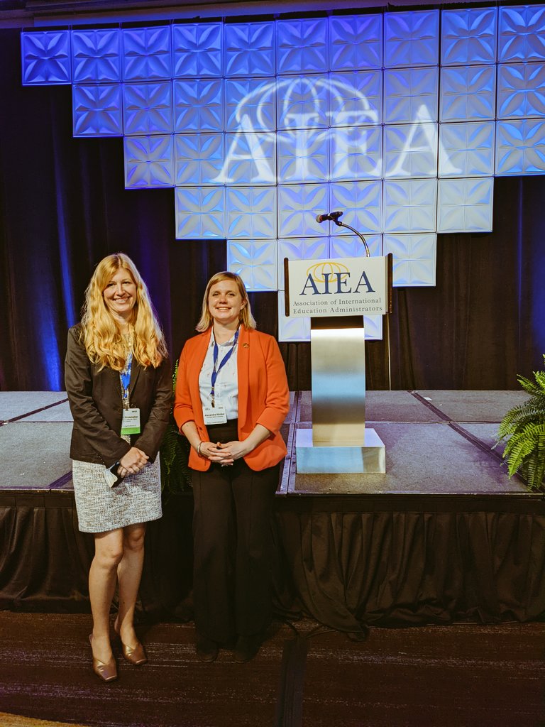 Alex Hiniker tweet media