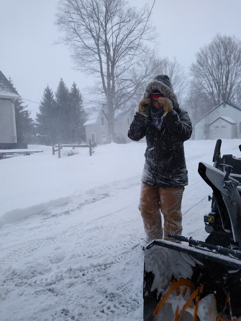 The snow is still comin for us..⁠
But we’re ready! 💪⁠
⁠
#toughduck #winterready #winterwear⁠