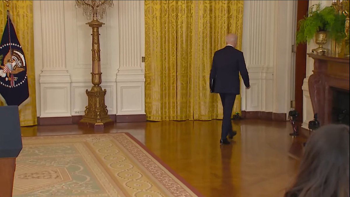 jacobkschneider's tweet image. Once again, Biden turns his back on the press and shuffles away in what has become the defining image of his failed presidency