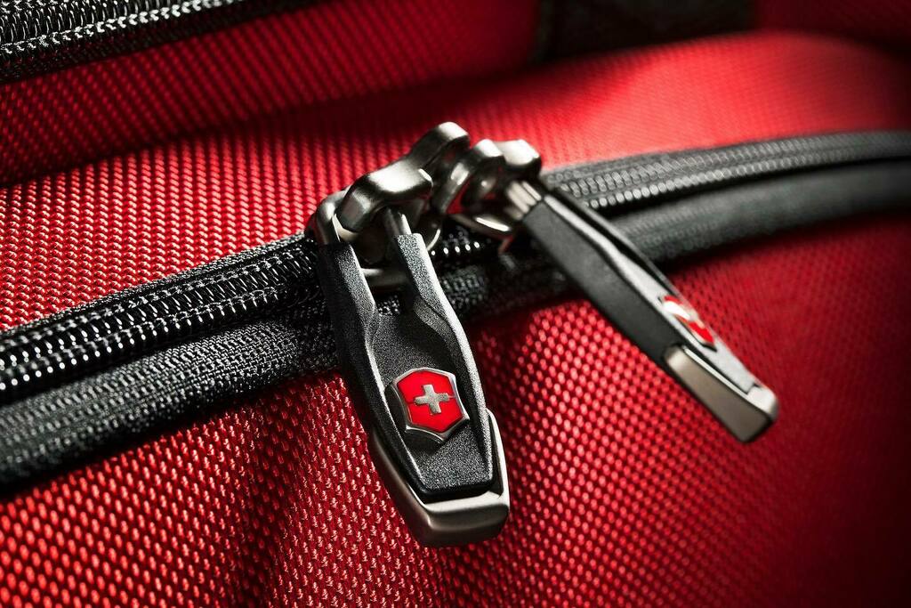 DanSchrock's tweet photo. Little details in great design… #victorinox #victorinoxnorthamerica -
-
-
-
-
-
-
#advertisingagencey #advertisingphotography #commercialphotography #productphotography #denver #chicago #creativeentrepreneur #poshcollective #details #productshoot #pr… https://t.co/QSDOBm6Cdx https://t.co/RglHCIvQIs