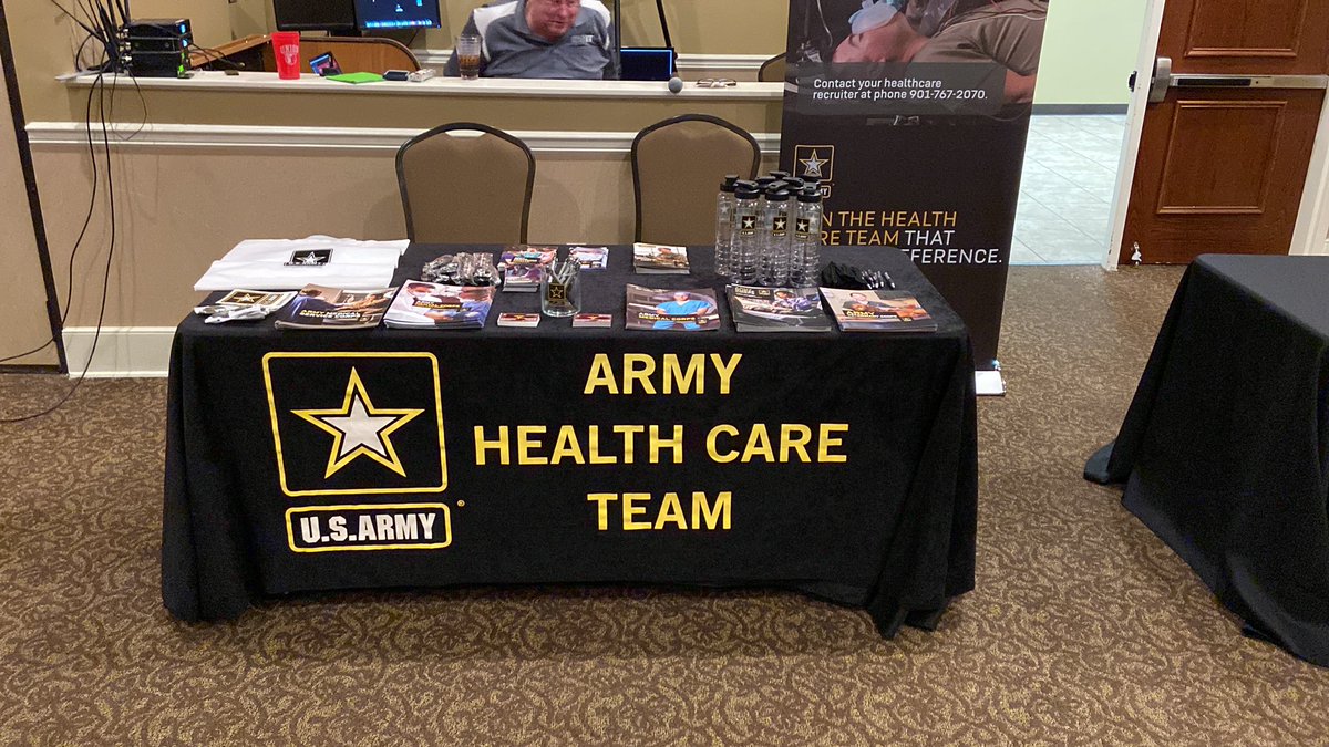 MedicalMemphis's tweet photo. Come on out to the @UnionUniversity College Career Fair. See what Army Medicine can do for your future. @MedicalMemphis @2_MRB_USAREC @MRB_USAREC https://t.co/xNPoJztbSK