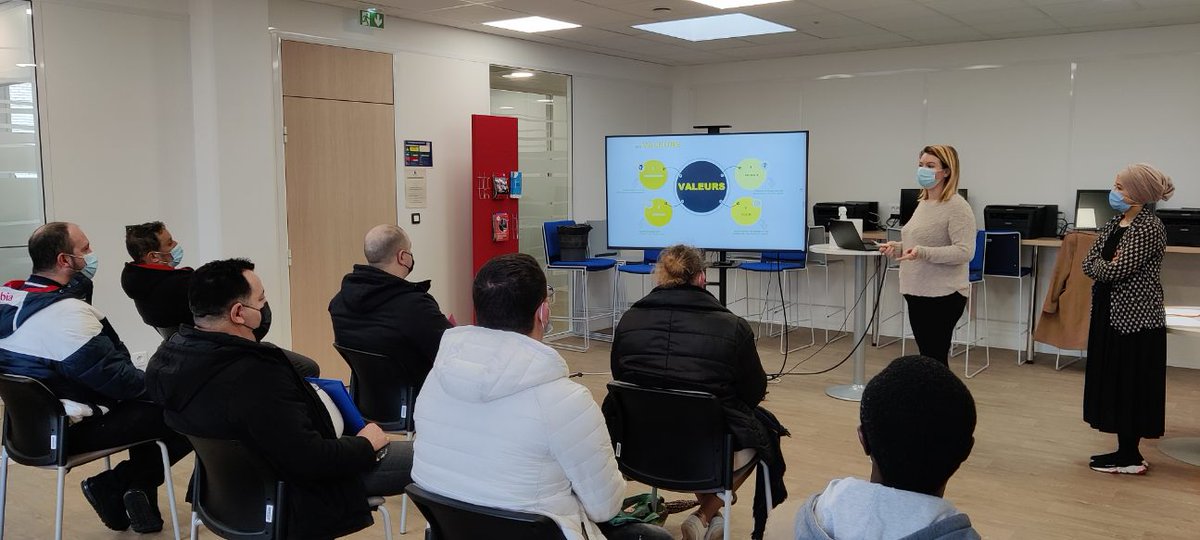 VDunkerque's tweet photo. â° Aujourd'hui au #PoleemploiDunkerque
đ L'agence #InteractionInterim prĂ©sente sa structure, ses valeurs mais aussi ses missions et postes Ă pourvoir
đDes profils intĂ©ressĂ©s, tous reçus en entretien pour des propositions de missions đ€
#TousMobilisés
https://t.co/lguVUNehiP https://t.co/Kf122cyfbl