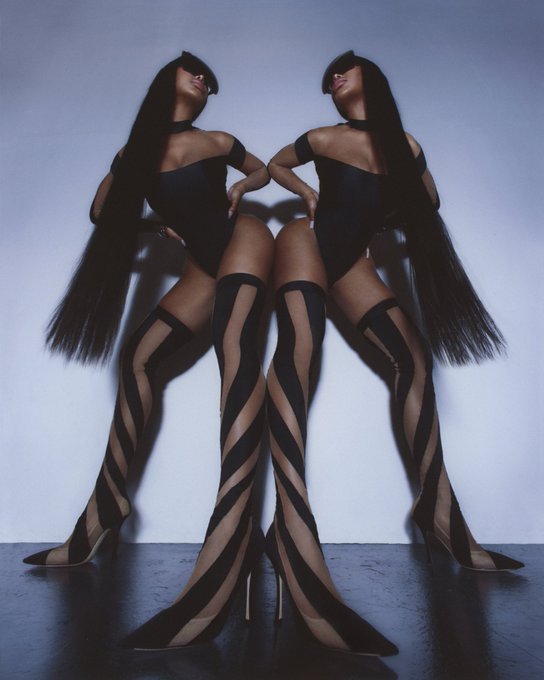 1 pic. CLERMONT TWINS FOR MUGLER⭐️ https://t.co/Twsj6dAN7D