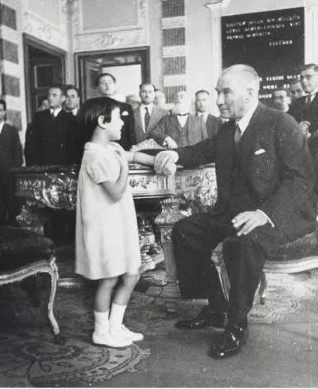 "Liderlik, halkı ayrıştırmak değil, kaynaştırmak ve bir arada tutmayı başarmaktır." 

♥️MUSTAFA KEMAL ATATÜRK♥️