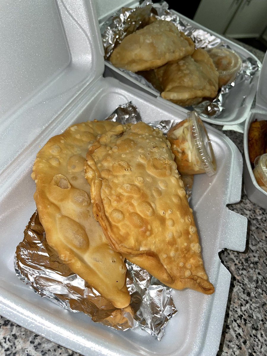 1804Kitchen's tweet image. Pate Kode ..🔥🔥🔥🇭🇹🤤🤤. 4707561029 #Haitianfood#mouthwatering#manjelakay#homecooking#thebest#1804#haiti#instafood#explore#Caribbeanfood#atl#atlantaeats#atlfoodies#foodblog#foodporn#haitianart#catering#creole#chefzoe#cheflife#entrepreneurs