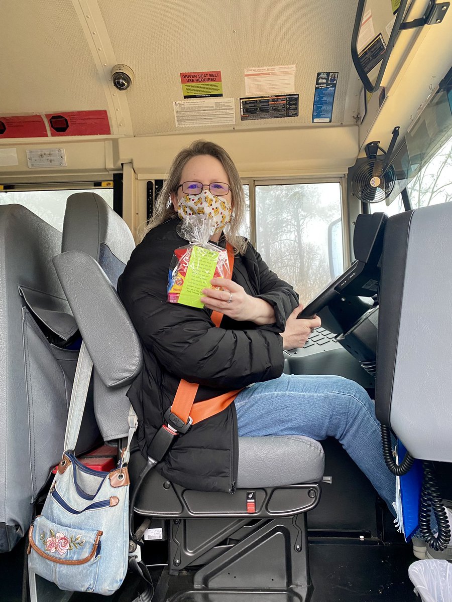 moodyelemschool's tweet photo. It’s bus driver appreciation day! We love our bus drivers and are thankful for all they do! Make sure you give your bus driver a thanks and a wave today!❤️🚌 @sccboe https://t.co/NBgi6Sed48