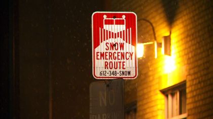 JUST IN: St. Paul has declared a snow emergency. At 9 p.m., all Night Routs will be plowed. | https://t.co/Ayh5wFuzxG https://t.co/hP4krXyn6G