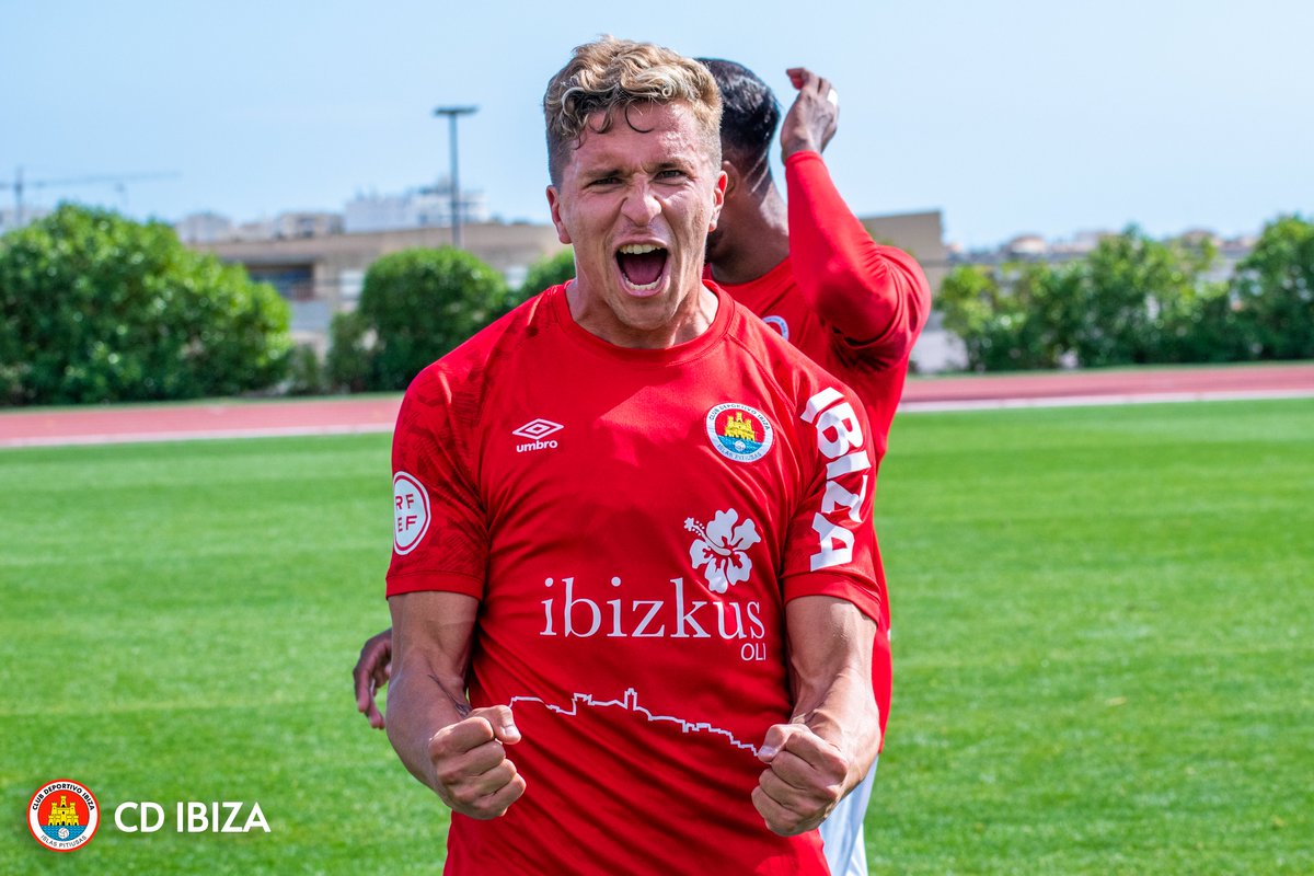 sdibizaip's tweet photo. 📸🖼 #𝗟𝗔𝗚𝗔𝗟𝗘𝗥𝗜𝗔 Como cada martes, os dejamos las mejores fotos del partido del domingo! Esta vez con extra de goles! Y con dedicatoria a @GorkaRamon ❤️🤍
𝗝𝗼𝗿𝗻𝗮𝗱𝗮 𝟮𝟮 🆚 @Lleida_Esportiu 
 
𝗣𝗼𝗱𝗲́𝗶𝘀 𝘃𝗲𝗿 𝘁𝗼𝗱𝗮𝘀 𝗮𝗾𝘂𝗶́: 👇
https://t.co/JwRxPQCFne https://t.co/gX483bagR8