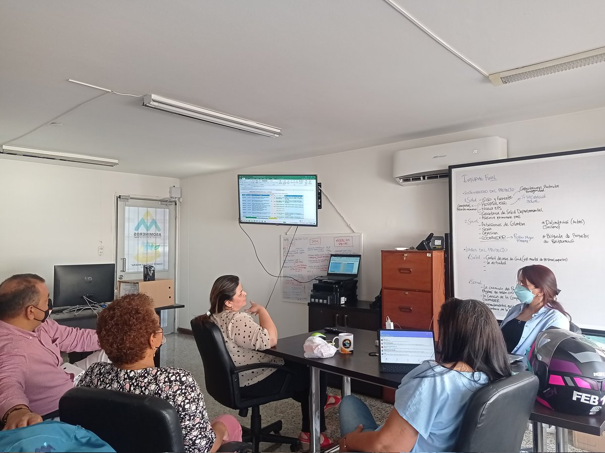 asomineros's tweet photo. #AEstaHora el Equipo de trabajo del Proyecto de #Asomineros desarrollado con #EGPS de @WBG_Energy se reúne para trabajar en el Informe Final del Proyecto de Mitigación y Reducción de COVID-19 en pequeña minería y sus familias.
@CONNIEGJ @MinSaludCol @MinEnergiaCo @ANMColombia https://t.co/0RMfYzjhDl