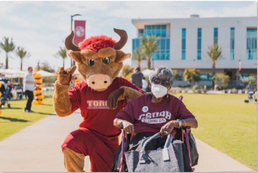CSUDHPrezParham's tweet photo. It was a pleasure to welcome so many #CSUDHAlumni back to campus for #CSUDHHomecoming this past Saturday, and show them how much the campus has transformed. I was especially honored to meet Winifred Carter (BA ’97) our oldest living alum at 102! https://t.co/tNzlld3kPZ