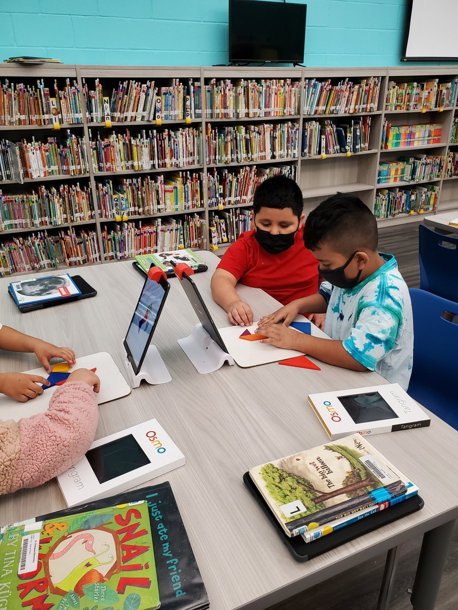 Dr. Rodriguez STEM Academy tweet media