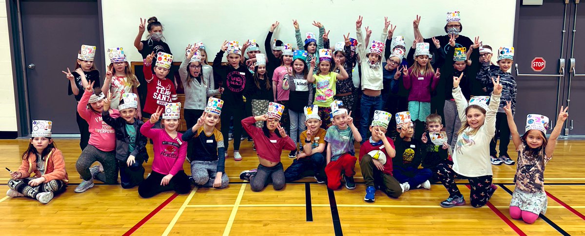 Had so much fun with our #ThinkingClassroom in grade TWO for our #twosday celebration today! We combined both grade two classes in the gym and worked on ‘2’ themed tasks. We even made hats! ✌🏻✌🏻#22222Day #mathrocks @PWPSD @Wipebook