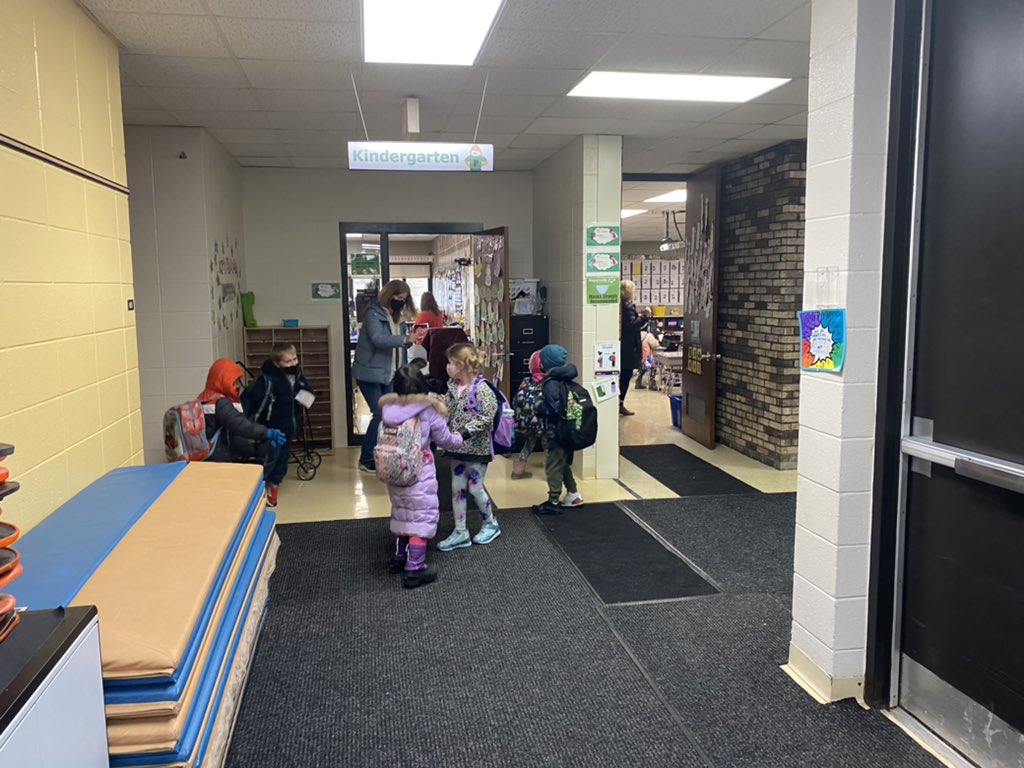 MrsMitch_MathSp's tweet image. Ending the day with a 2 minutes dance party at 2:22pm to celebrate Twosday! #BeBold203 @prairied203