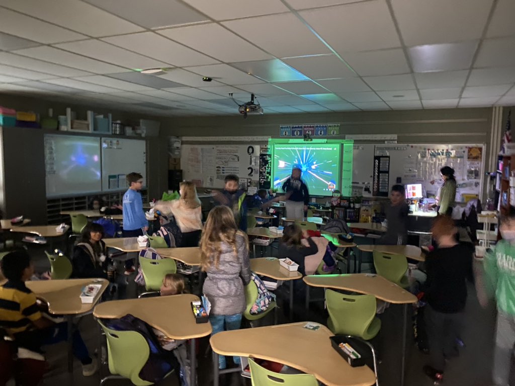 MrsMitch_MathSp's tweet image. Ending the day with a 2 minutes dance party at 2:22pm to celebrate Twosday! #BeBold203 @prairied203
