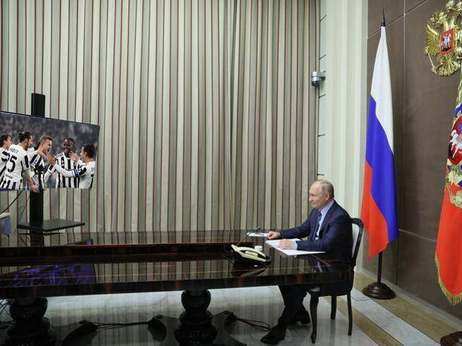 Vladimir Putin chiede pausa da 90°
#juventusvillareal #juventus #Championsleague #Guerra #Putin #Hobby