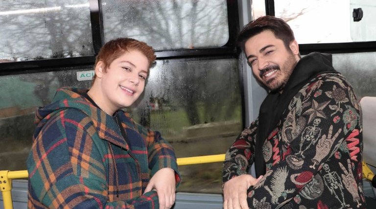 Türkiye’de bir ilk, minibüs hattında klip çektiler! dskultursanat.net/magazin/turkiy… <a href="/FerahZeydan/">Ferah Zeydan</a>