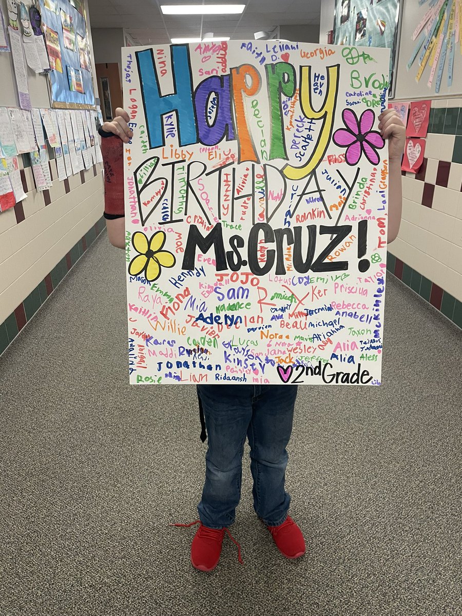 2ndPlain's tweet photo. Happiest of birthdays to our wonderful principal, @EriCruzLISD !!!!! Thank you for loving, supporting and always protecting us! Enjoy your special day. 🤍 https://t.co/IsJ896NHP8