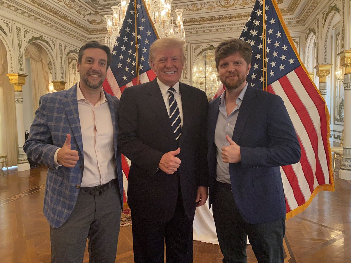 ClayTravis's tweet image. Heck of a day at Mar-a-Lago. Thanks to President Trump for hosting us and spending the first hour with @BuckSexton &amp;amp; me. Here’s today’s podcast. Go listen: podcasts.apple.com/us/podcast/the…