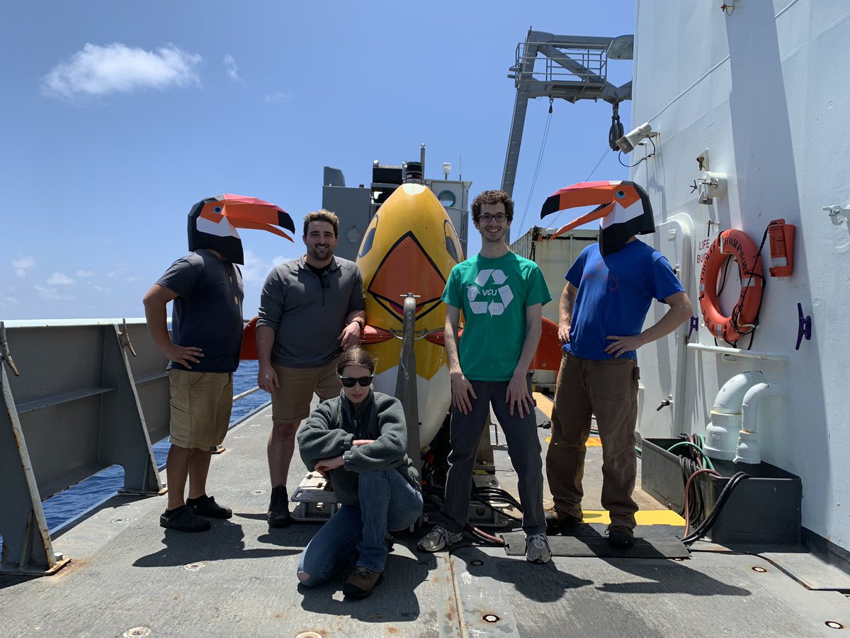 14 dives later… the last Sentry dive is officially back on deck!!! 👏🏻 Shout out to our amazing Sentry team: Justin, Isaac, Rebecca, Joe, and Zac - you all are the best toucans we could’ve asked for 🐥 Thank you all for your hard work this trip! @DeepSubLab @WHOI @UWOceans
